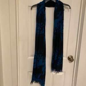 Blue and black long scarf with print on ends